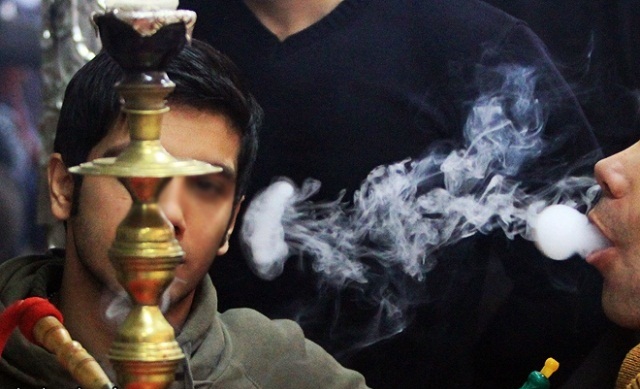 قلیان کشیدن در اصفهان