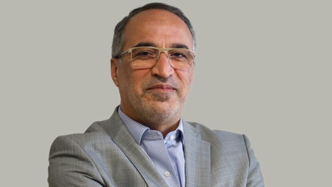 واعظ آشتیانی: دولت در حال مبارزه با بخش خصوصی است