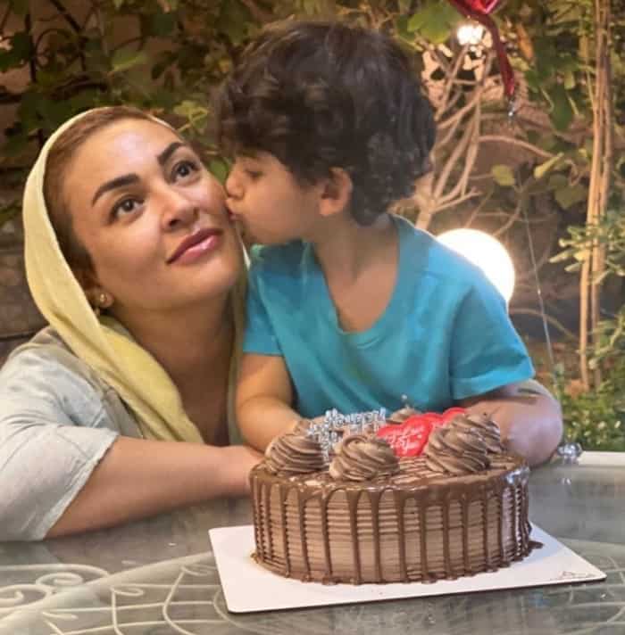 جشن تولد زیبا بروفه زیبا بروفه و پسرش