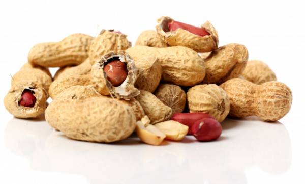 مضرات بادام زمینی