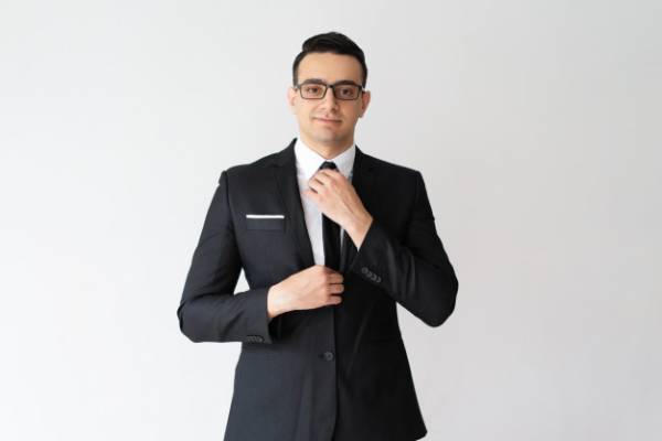 بستن کراوات