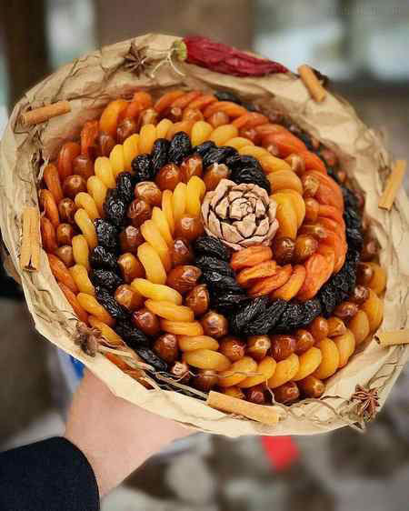 هدایای شب یلدا برای عروس,لیست هدایای شب یلدا برای عروس,مراسم شب یلدا برای تازه عروس