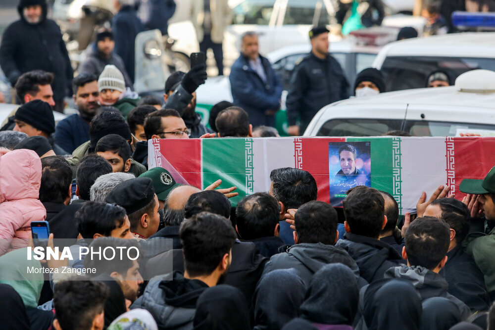 عکس‌هایی از مراسم تشییع پیکر مستشار نظامی سپاه که توسط اسرائیل شهید شد
