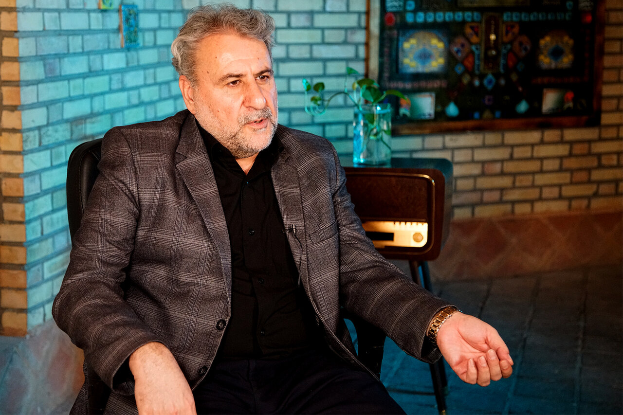 فلاحت پیشه: ایران و آمریکا اگر به فکر ارتباط دیپلماتیک نباشند، به سمت جنگ خواهند رفت /«میز قرمز» مسقط باید حفظ می‌شد