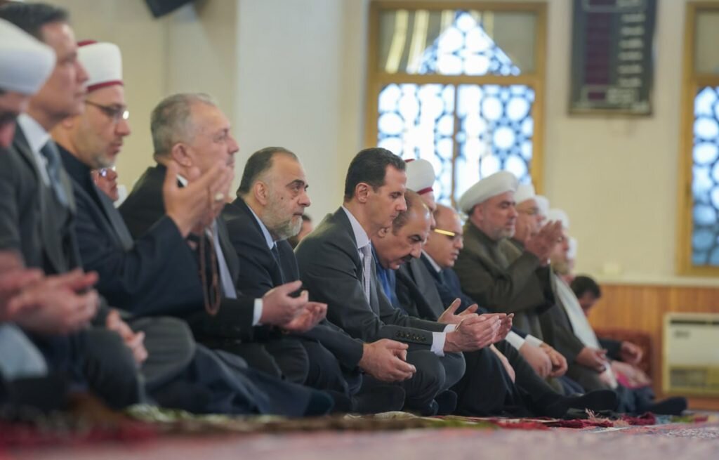 حضور بشار اسد در نماز عید فطر / عکس